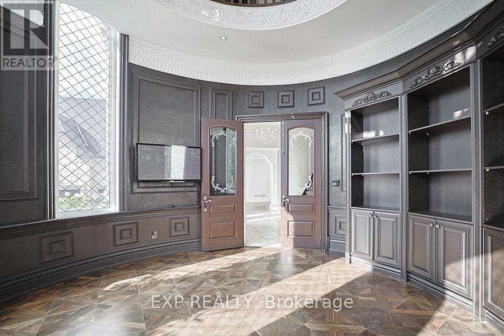 68 Davidson Drive, Vaughan, ON - Indoor Photo Showing Other Room