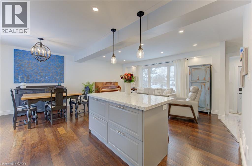 Beautiful mix of lighting throughout - 51 Nathaniel Crescent, Kitchener, ON - Indoor