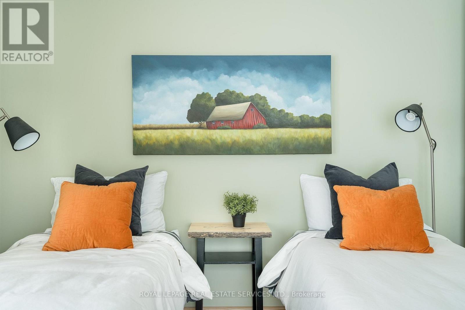 837177 4Th Line E, Mulmur, ON - Indoor Photo Showing Bedroom