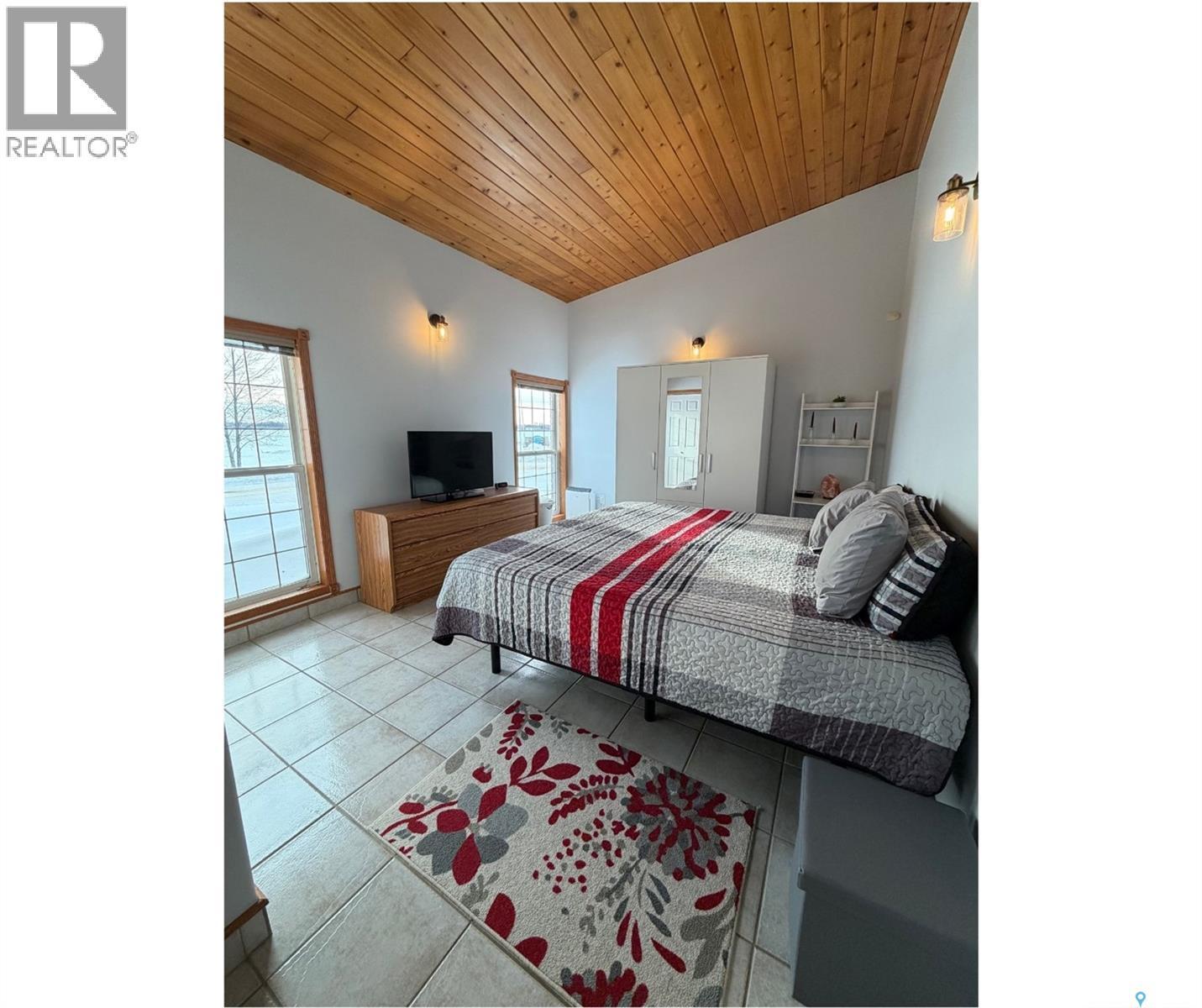 74 Nunn Street, La Ronge, SK - Indoor Photo Showing Bedroom