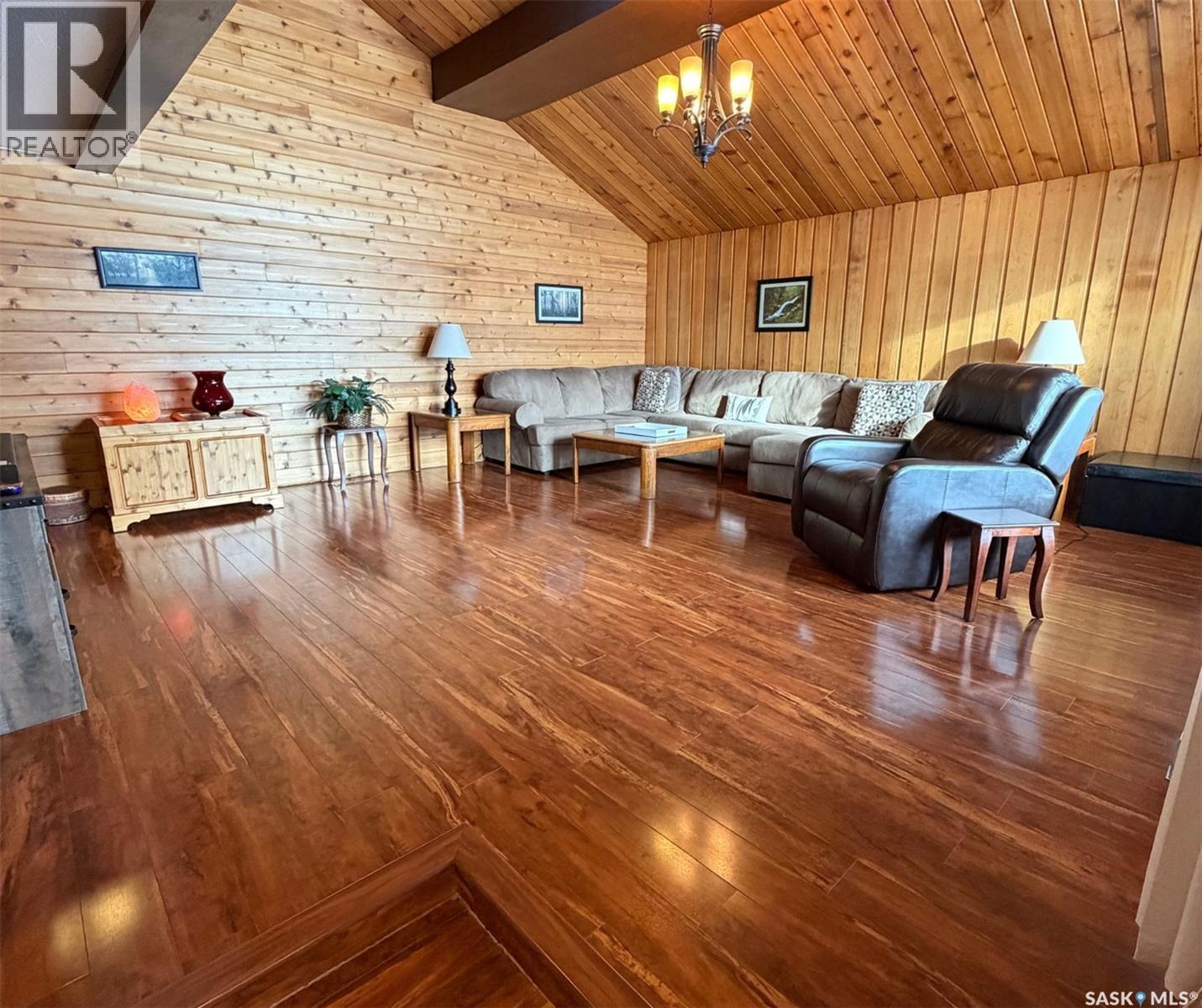 74 Nunn Street, La Ronge, SK - Indoor Photo Showing Living Room