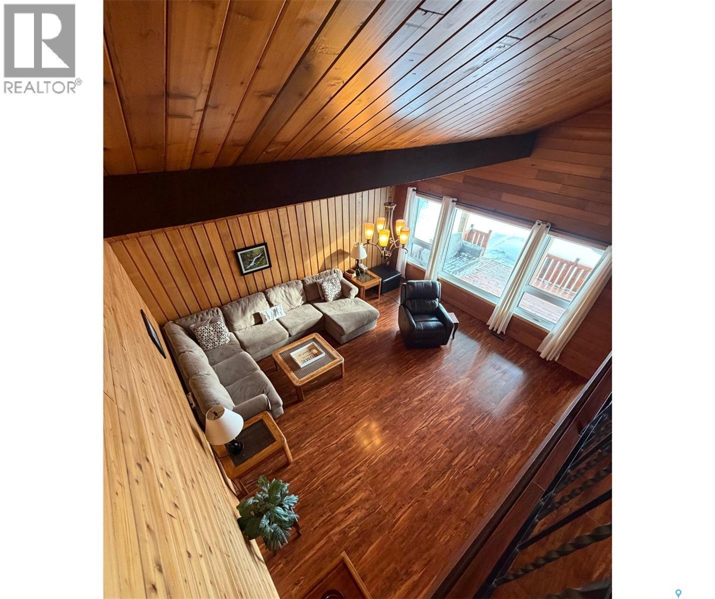 74 Nunn Street, La Ronge, SK - Indoor Photo Showing Other Room