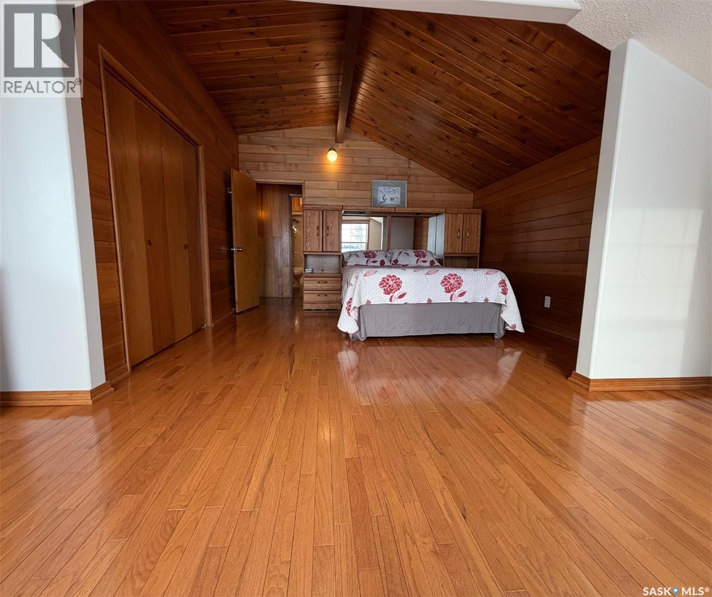 74 Nunn Street, La Ronge, SK - Indoor Photo Showing Bedroom