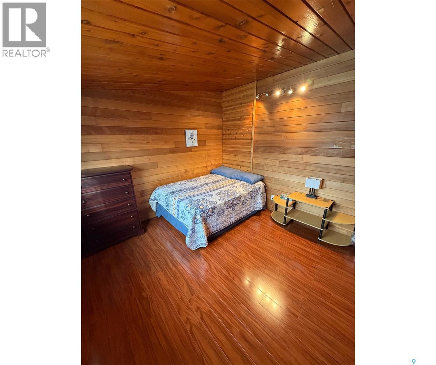 74 Nunn Street, La Ronge, SK - Indoor Photo Showing Bedroom
