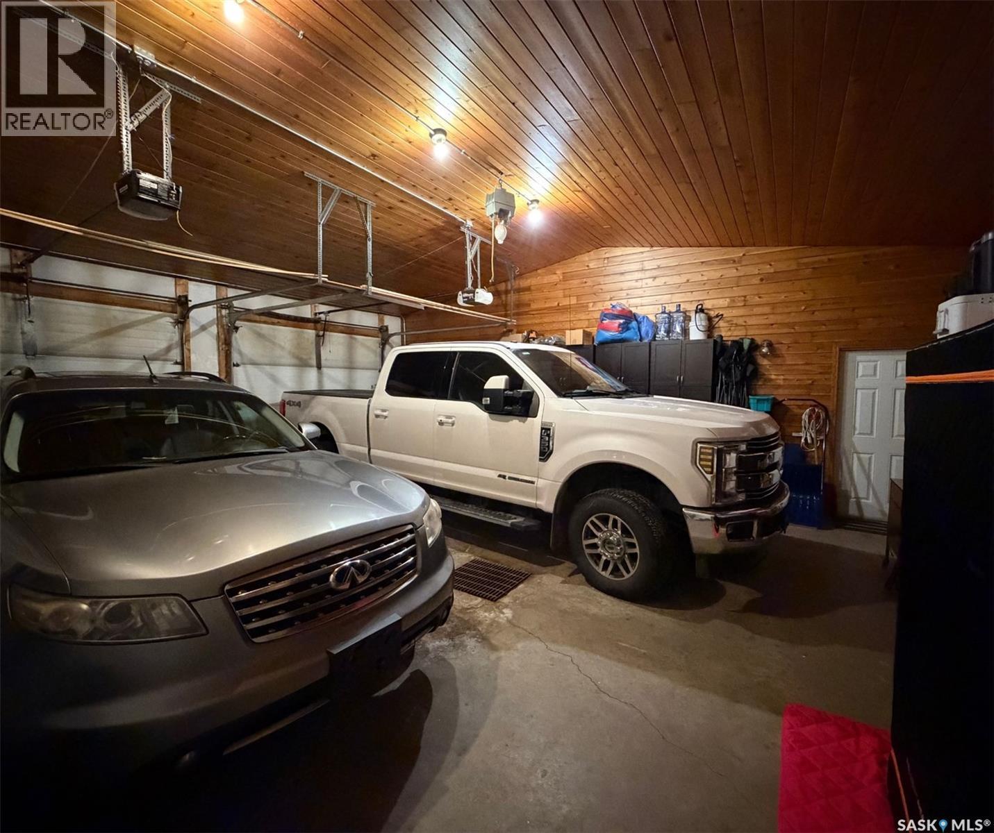 74 Nunn Street, La Ronge, SK - Indoor Photo Showing Garage
