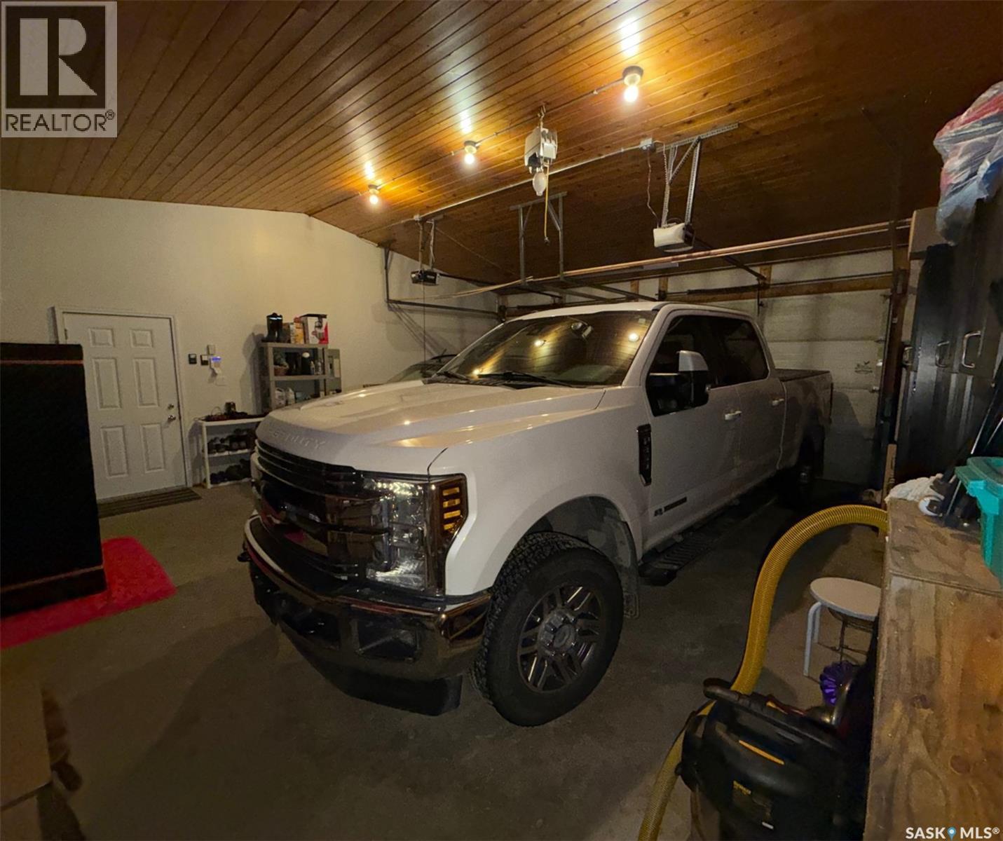 74 Nunn Street, La Ronge, SK - Indoor Photo Showing Garage