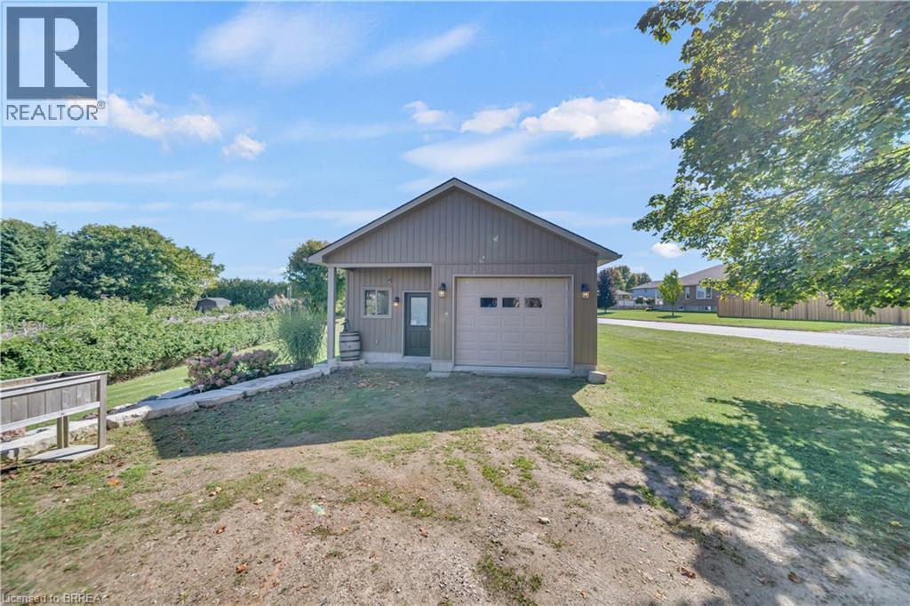 690 Wallace Avenue S, Listowel, ON - Outdoor