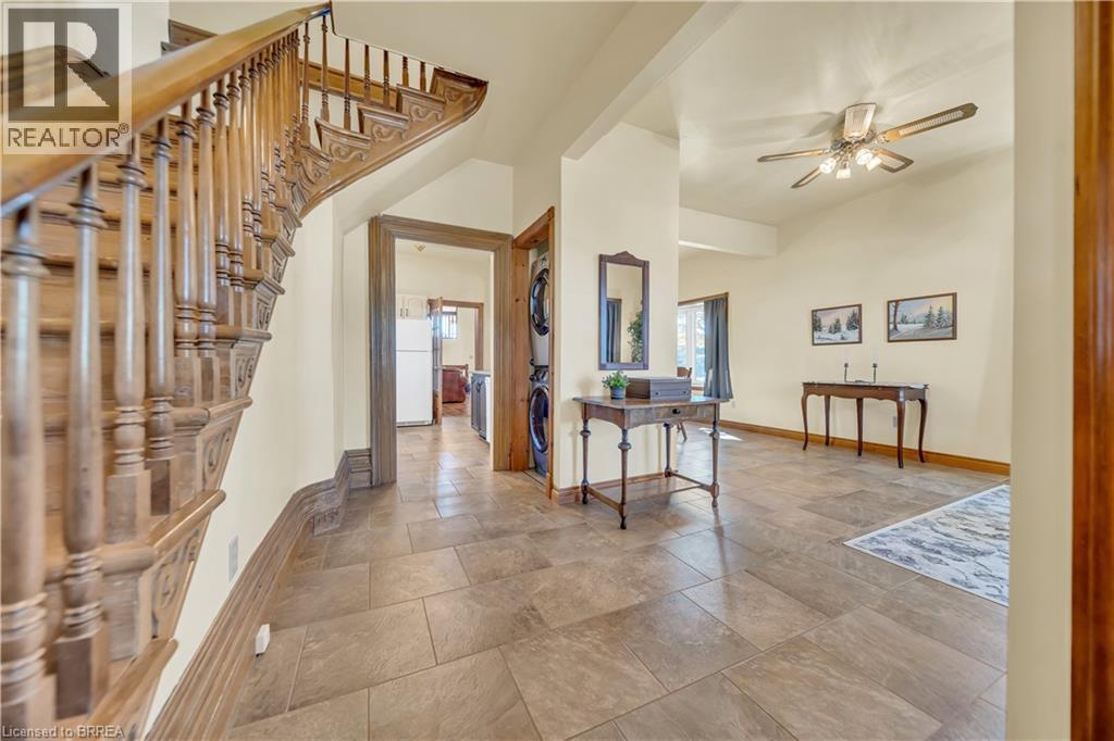 690 Wallace Avenue S, Listowel, ON - Indoor Photo Showing Other Room