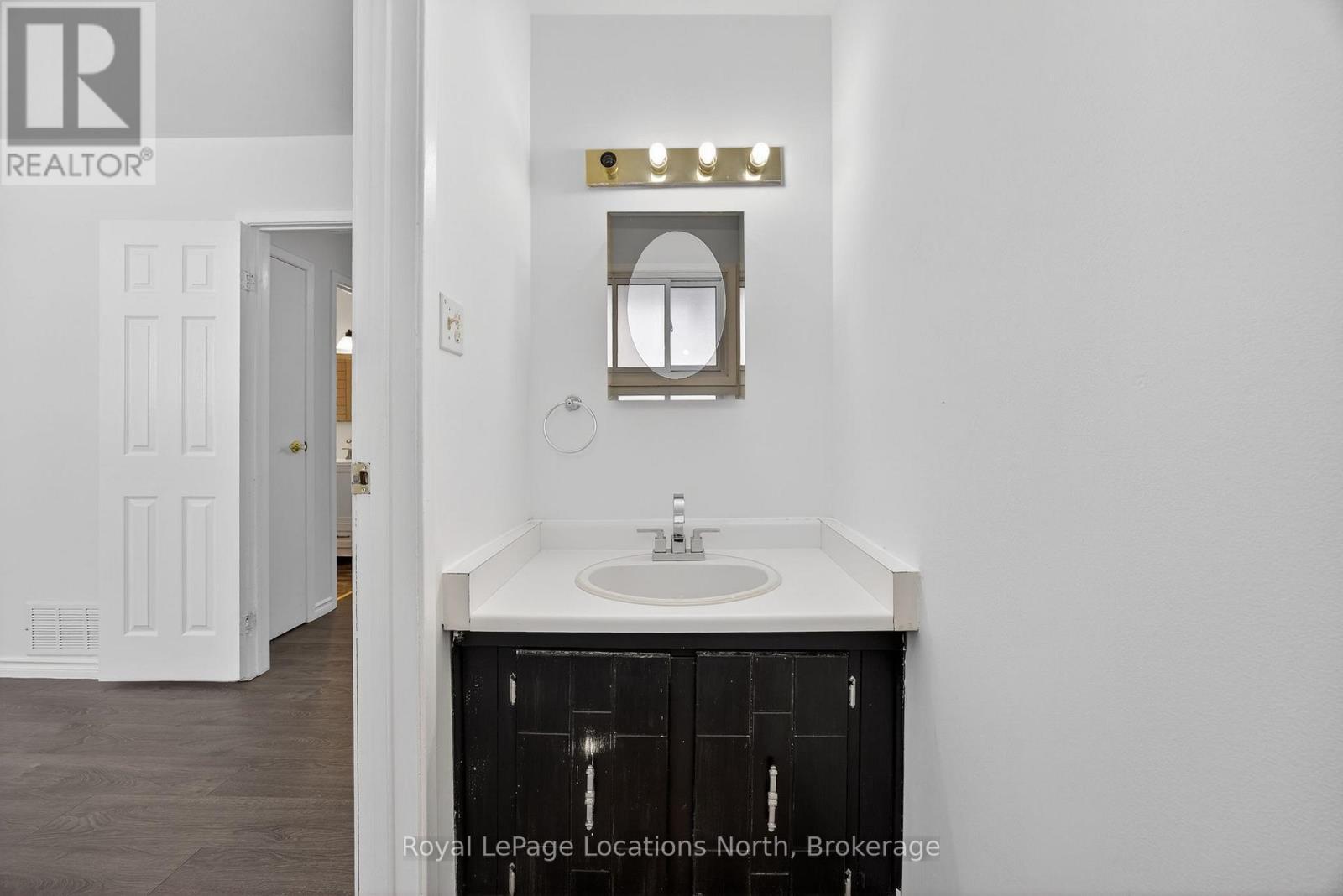 633 Tenth Street, Collingwood, ON - Indoor Photo Showing Bathroom