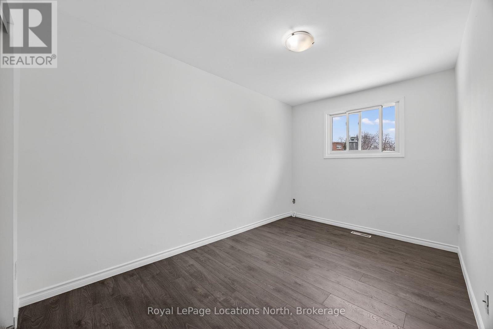 633 Tenth Street, Collingwood, ON - Indoor Photo Showing Other Room