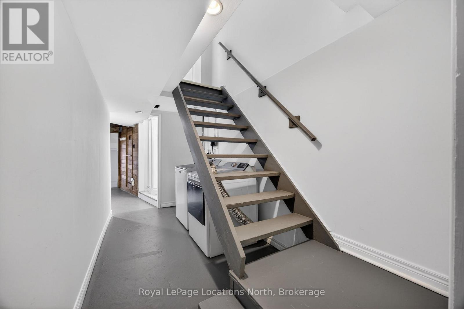 633 Tenth Street, Collingwood, ON - Indoor Photo Showing Other Room