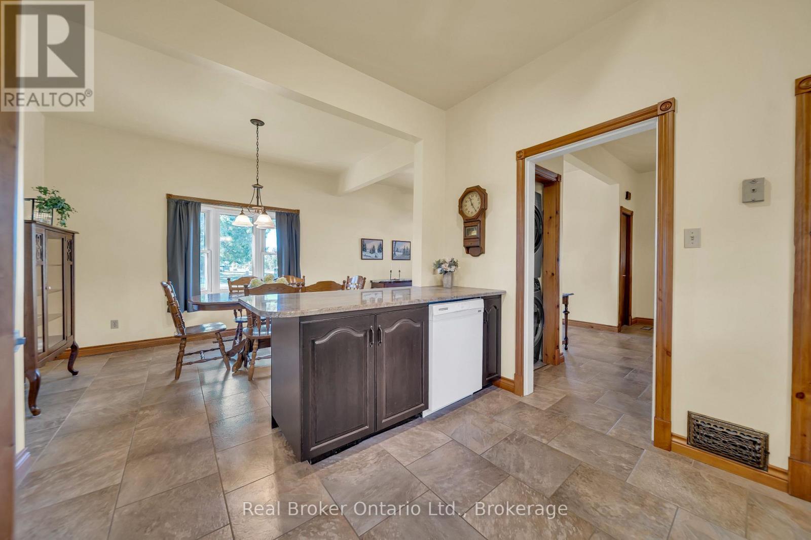 690 Wallace Avenue S, North Perth (Listowel), ON - Indoor Photo Showing Other Room