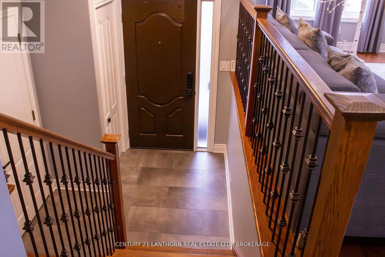 1500 Crimson Crescent, Kingston (City Northwest), ON - Indoor Photo Showing Other Room