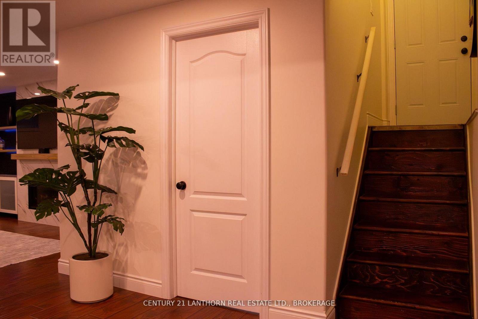 1500 Crimson Crescent, Kingston (City Northwest), ON - Indoor Photo Showing Other Room