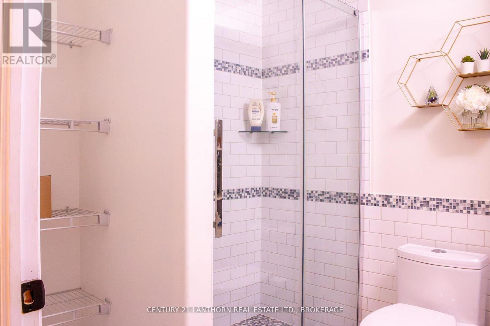 1500 Crimson Crescent, Kingston (City Northwest), ON - Indoor Photo Showing Bathroom