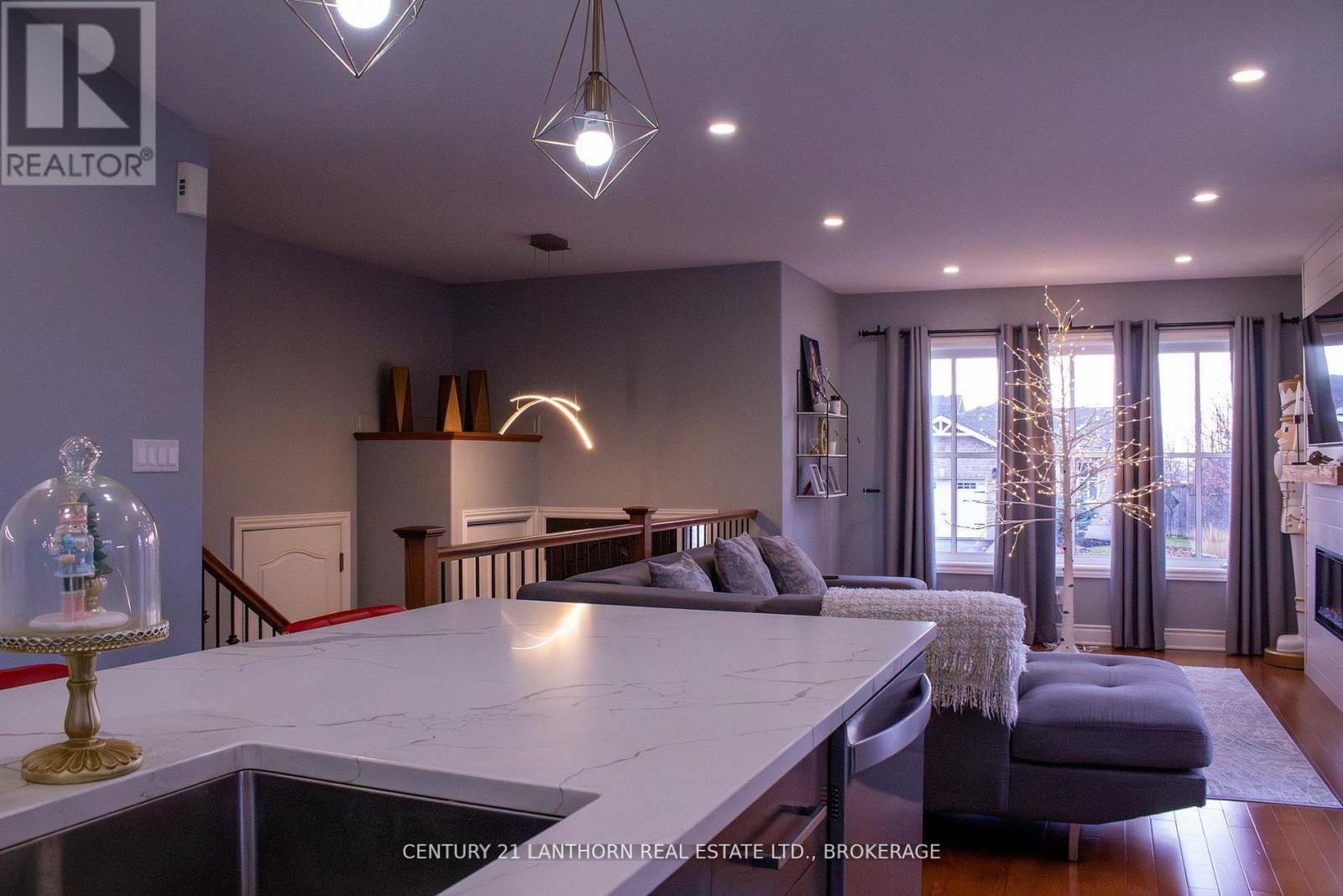 1500 Crimson Crescent, Kingston (City Northwest), ON - Indoor Photo Showing Other Room