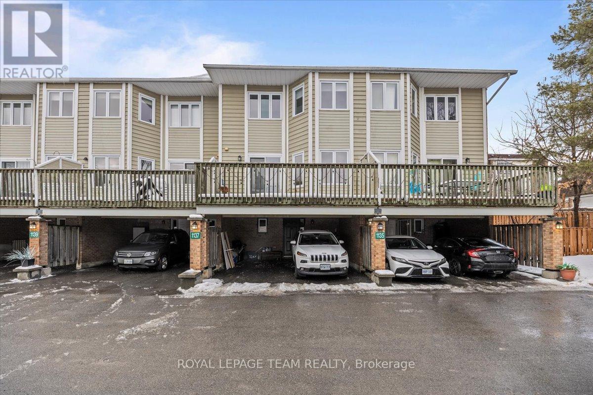 1137 Chimney Hill Way, Ottawa, ON - Outdoor