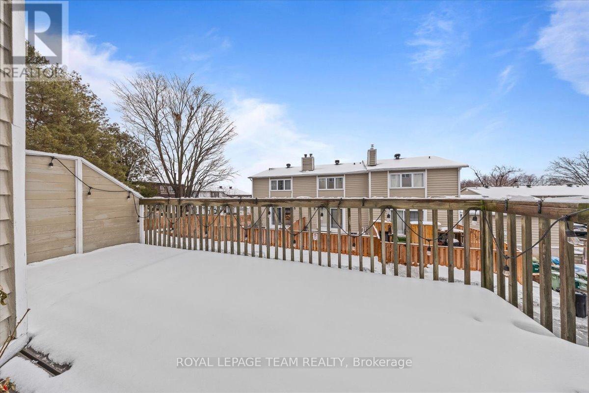 1137 Chimney Hill Way, Ottawa, ON - Outdoor With Exterior