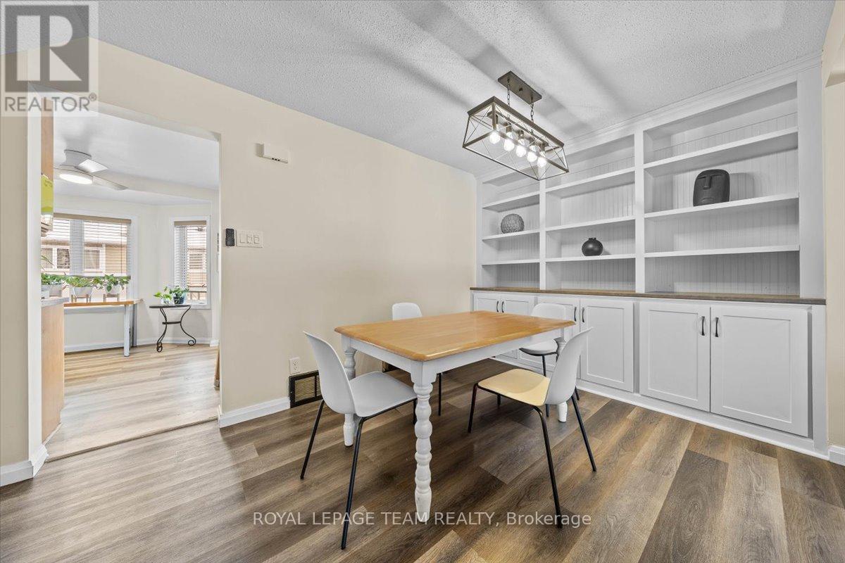 1137 Chimney Hill Way, Ottawa, ON - Indoor Photo Showing Dining Room