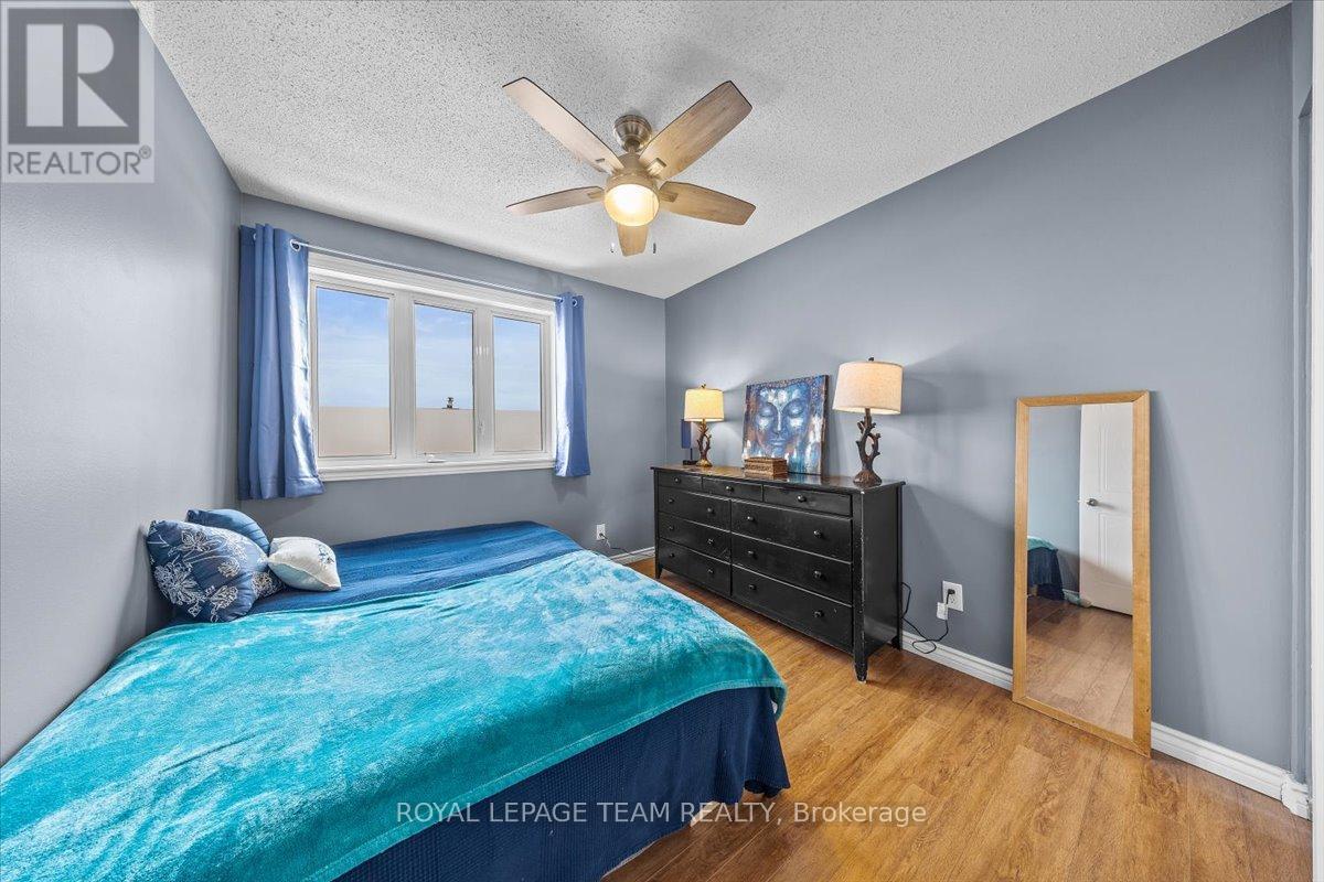 1137 Chimney Hill Way, Ottawa, ON - Indoor Photo Showing Bedroom