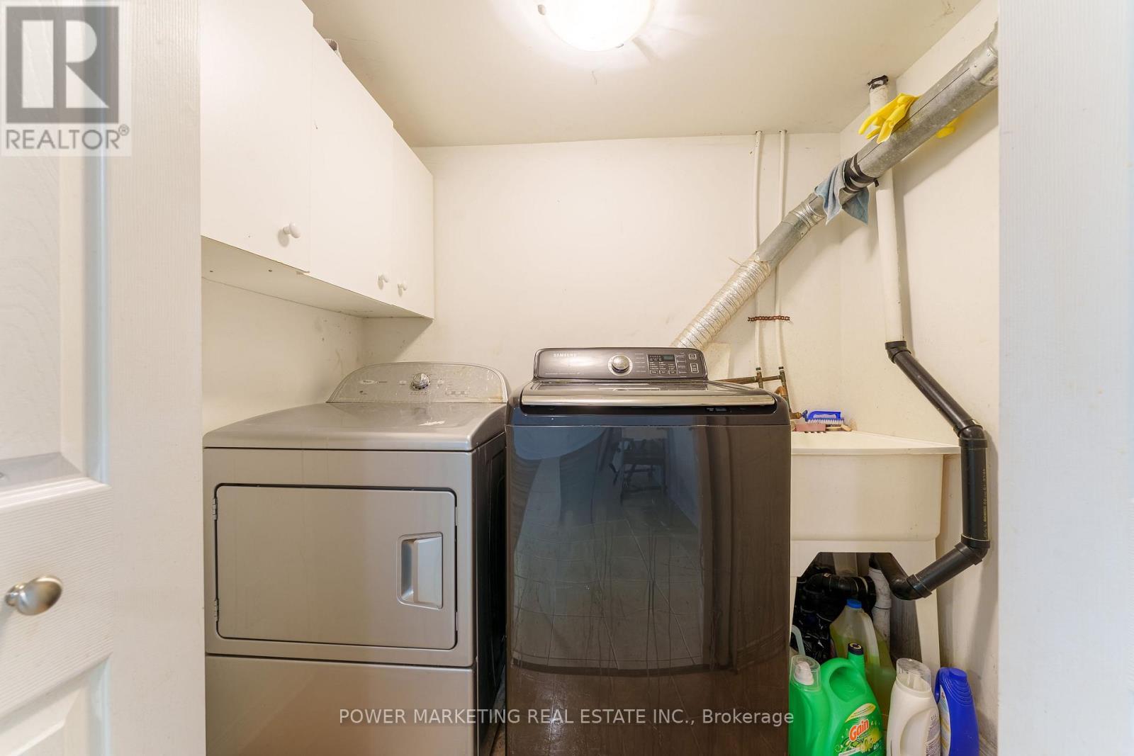 116 Esterbrook Drive, Ottawa, ON - Indoor Photo Showing Laundry Room