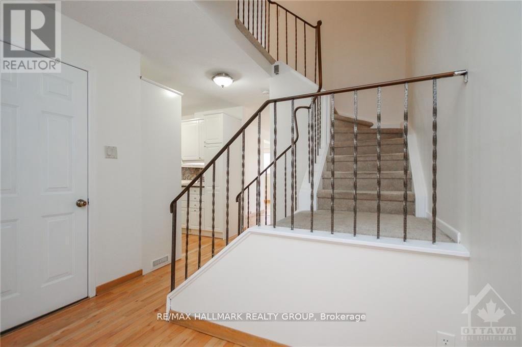 2088 Orient Park Drive, Ottawa, ON - Indoor Photo Showing Other Room