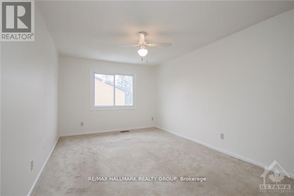 2088 Orient Park Drive, Ottawa, ON - Indoor Photo Showing Other Room