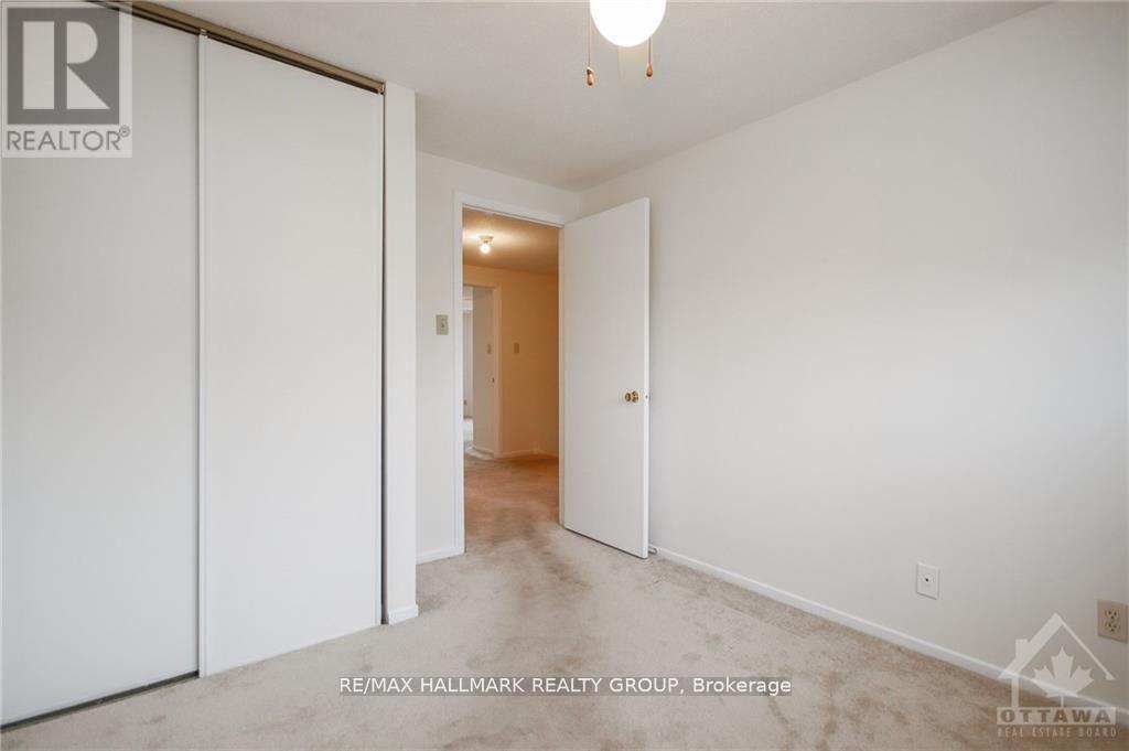 2088 Orient Park Drive, Ottawa, ON - Indoor Photo Showing Other Room