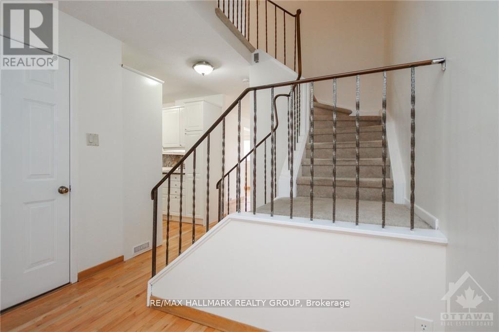 2088 Orient Park Drive, Ottawa, ON - Indoor Photo Showing Other Room