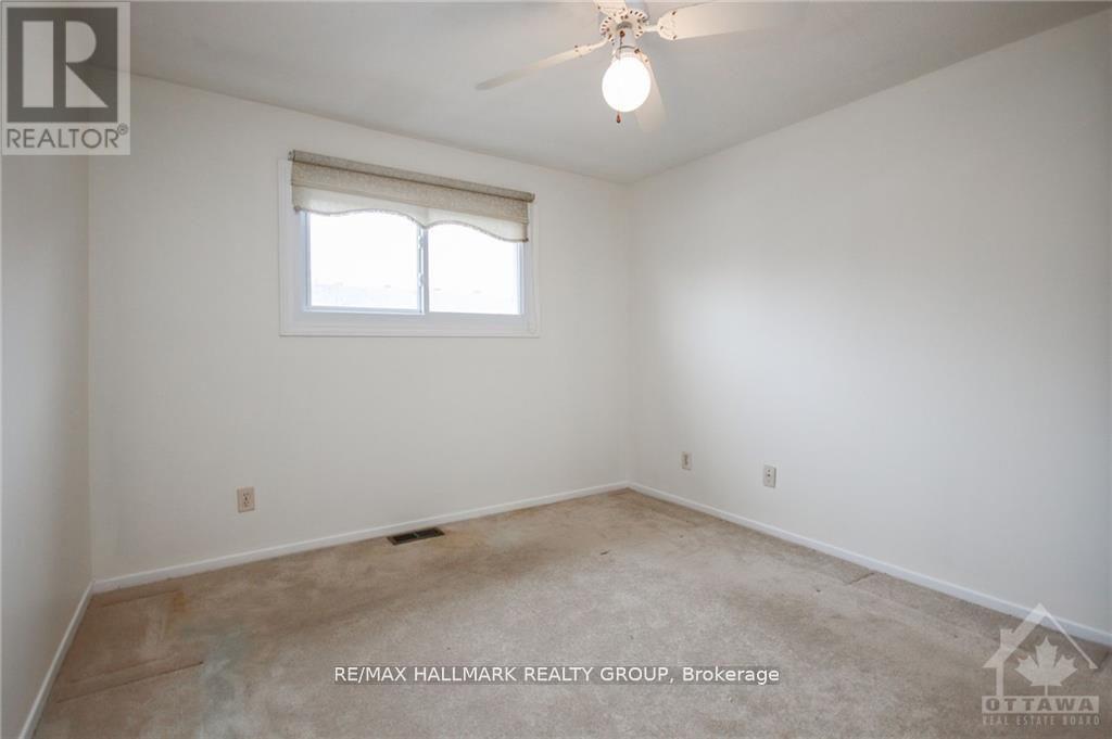 2088 Orient Park Drive, Ottawa, ON - Indoor Photo Showing Other Room