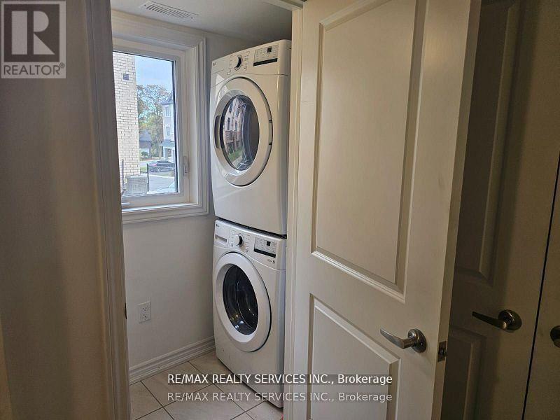 34 - 68 First Street, Orangeville, ON - Indoor Photo Showing Laundry Room