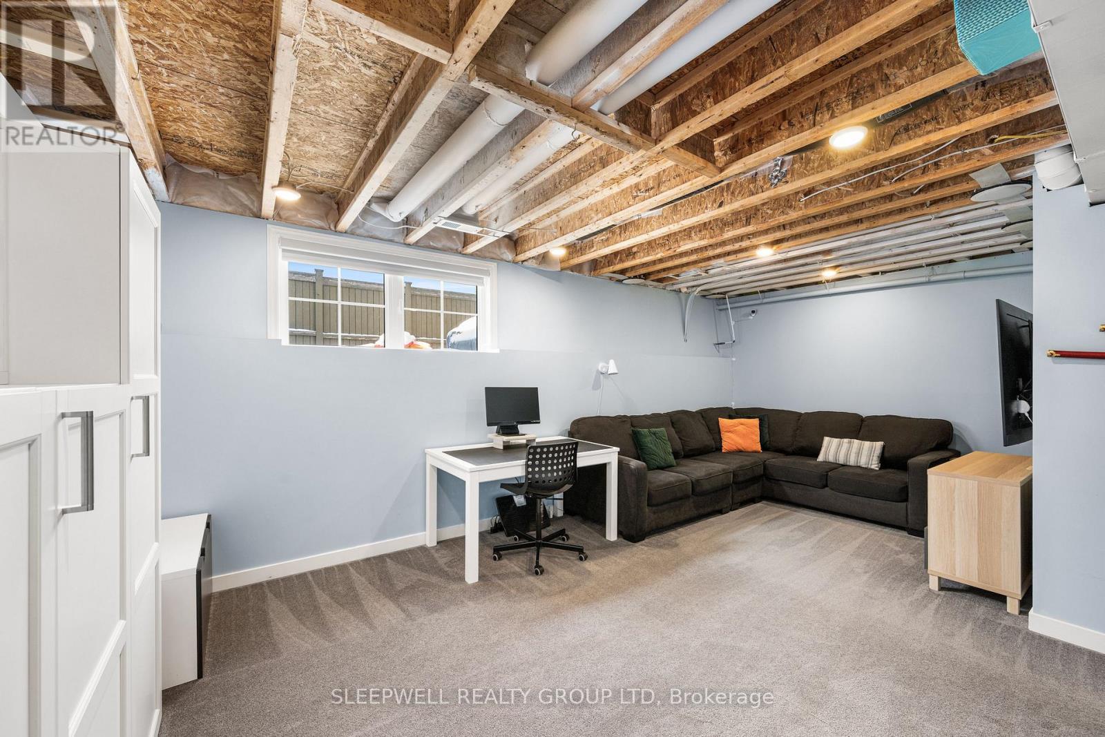 566 Meadowcreek Circle, Ottawa, ON - Indoor Photo Showing Basement