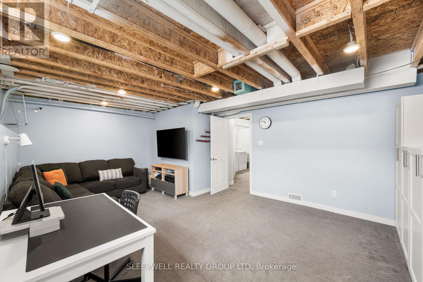 566 Meadowcreek Circle, Ottawa, ON - Indoor Photo Showing Basement