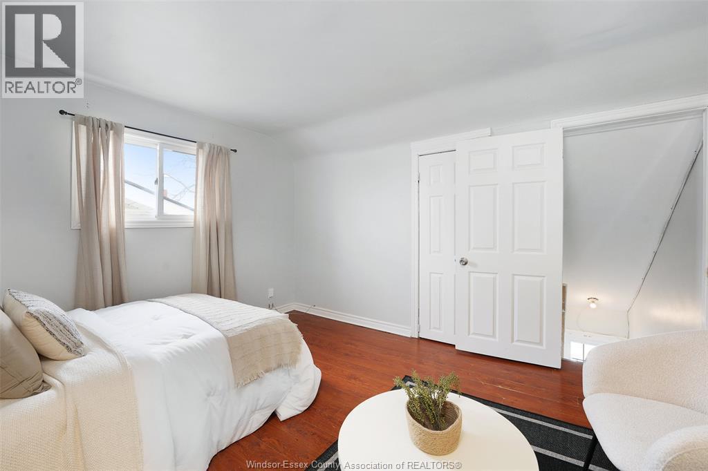 1106-08 Elm Avenue, Windsor, ON - Indoor Photo Showing Bedroom