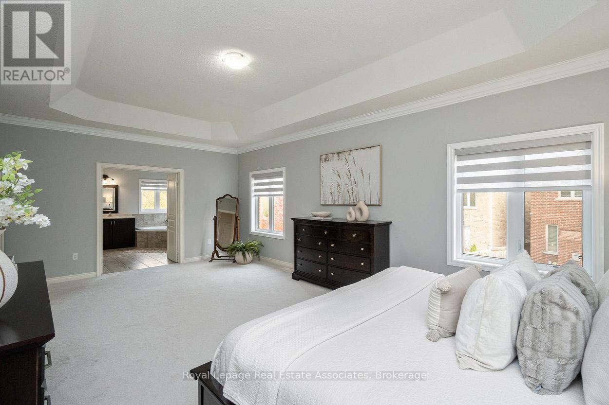 30 Danfield Court, Brampton, ON - Indoor Photo Showing Bedroom