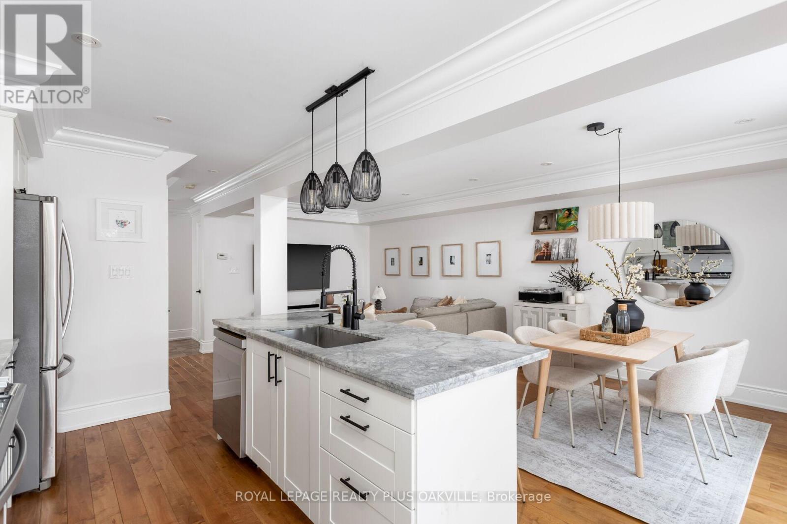 4074 Kryzan Drive, Burlington, ON - Indoor