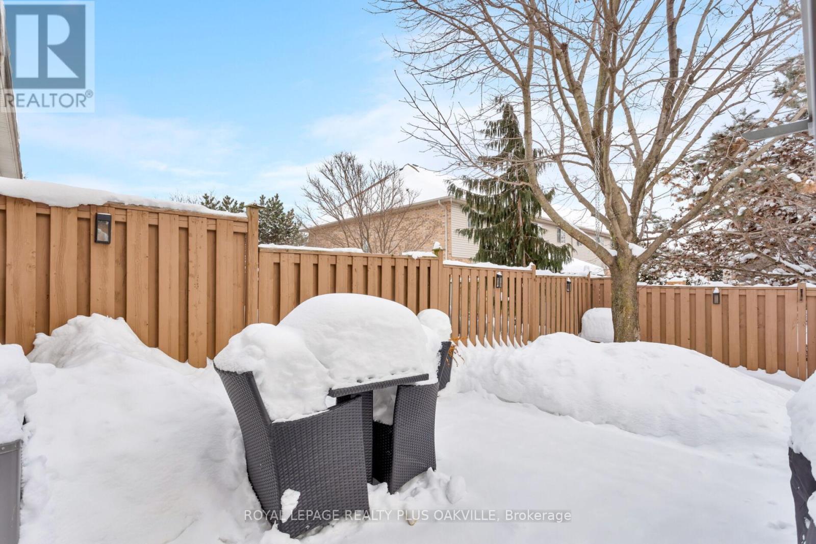 4074 Kryzan Drive, Burlington, ON - Outdoor