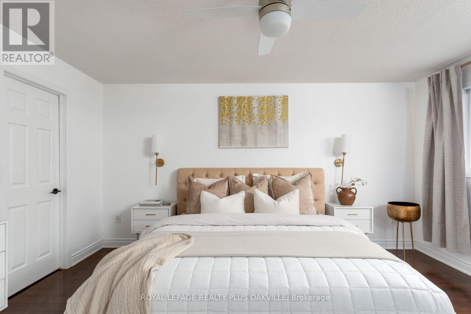 4074 Kryzan Drive, Burlington, ON - Indoor Photo Showing Bedroom
