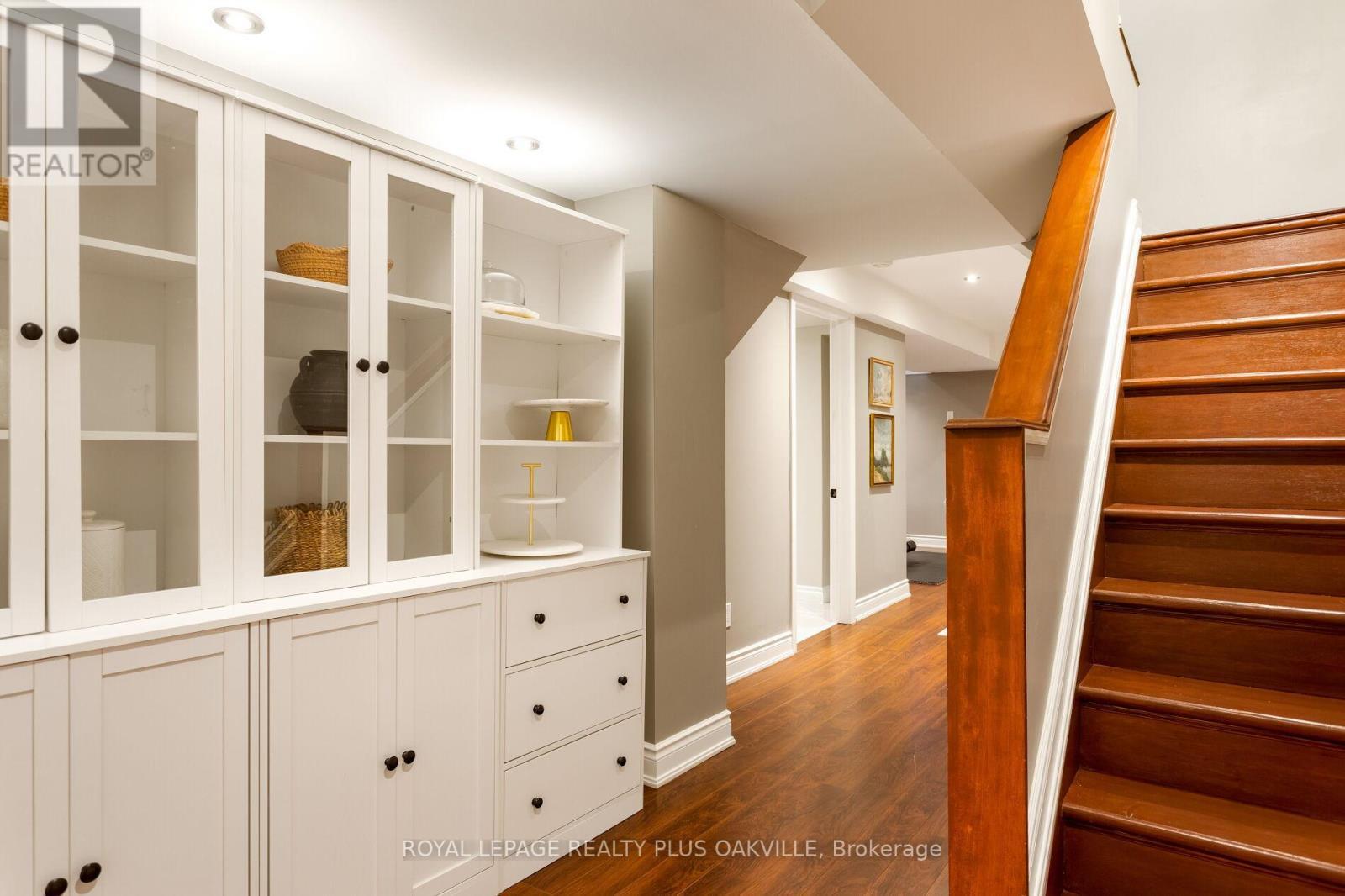 4074 Kryzan Drive, Burlington, ON - Indoor Photo Showing Other Room