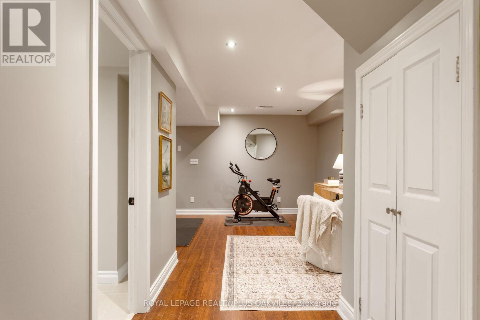 4074 Kryzan Drive, Burlington, ON - Indoor Photo Showing Other Room