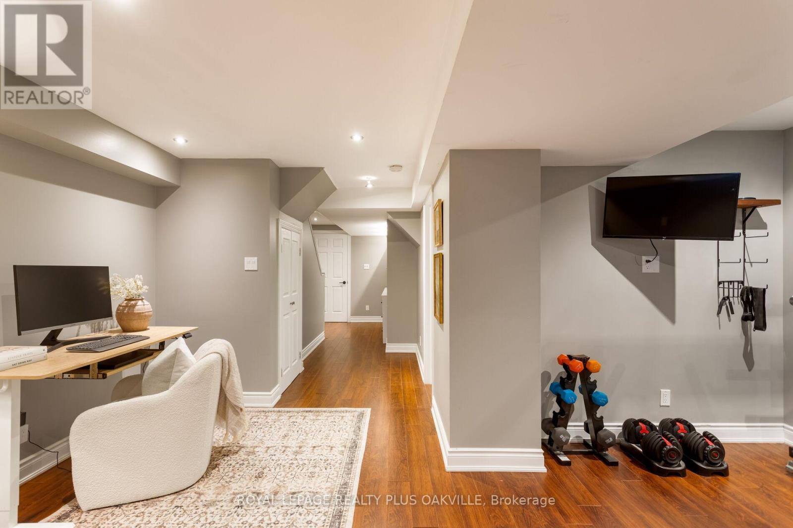4074 Kryzan Drive, Burlington, ON - Indoor Photo Showing Other Room