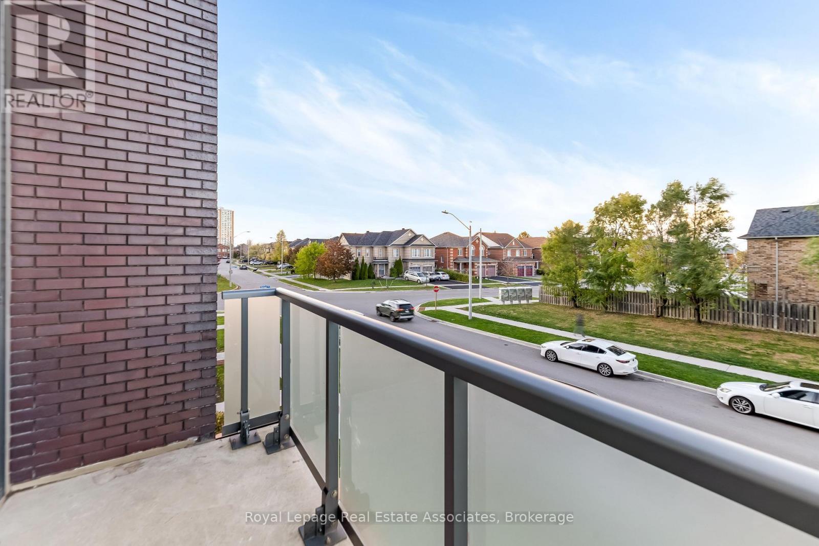 124 - 8 Nahani Way, Mississauga, ON - Outdoor With Balcony