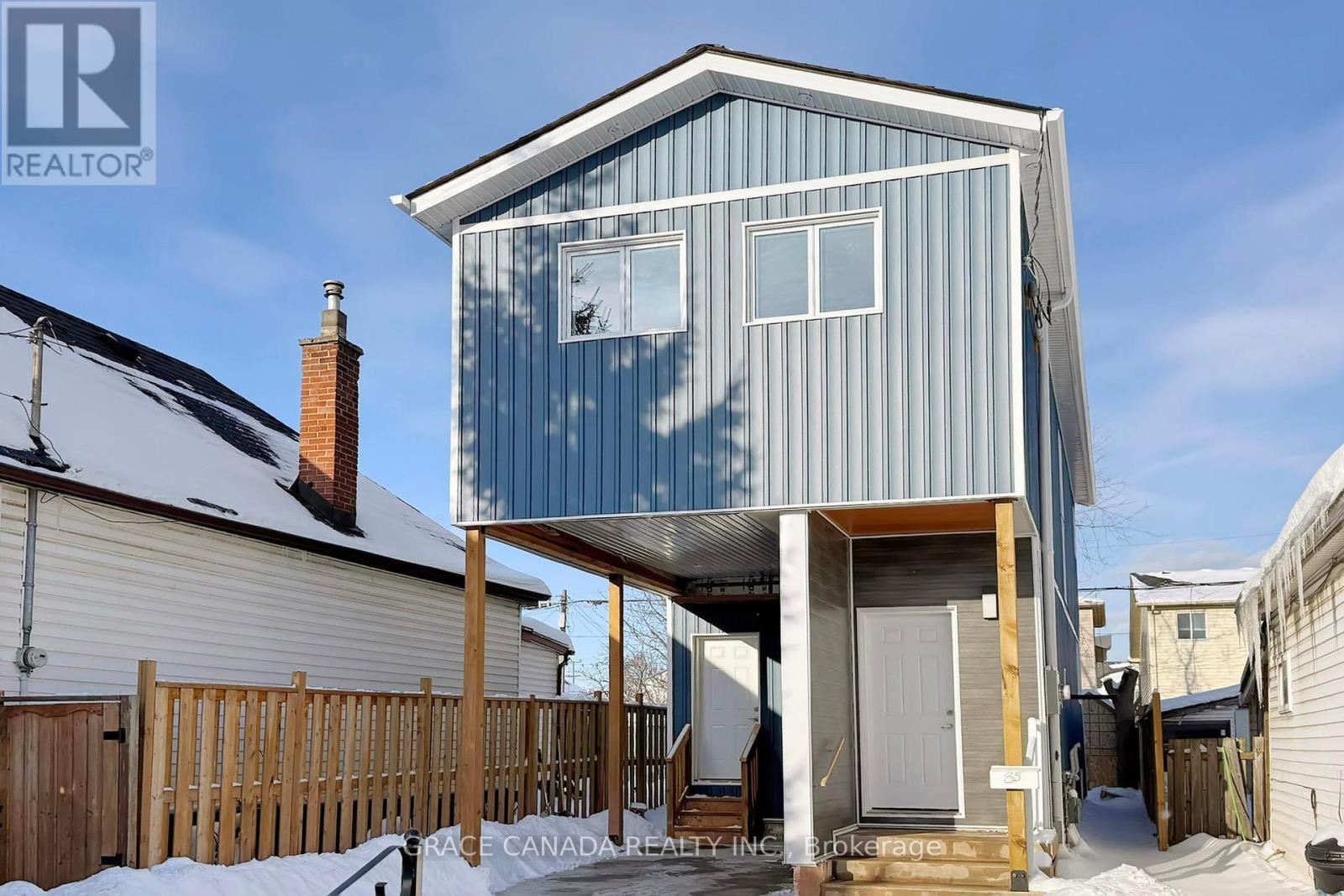 85 Albany Avenue, Hamilton, ON - Outdoor With Exterior