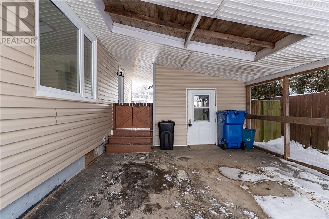 118 Third Street, Sturgeon Falls, ON - Outdoor With Exterior