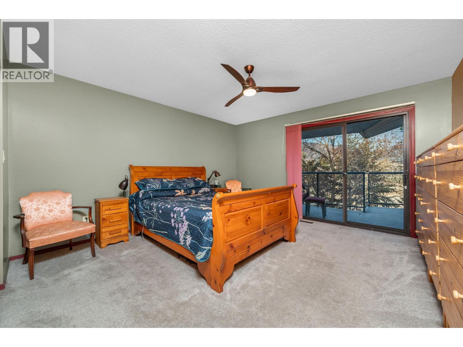 5860 Learmouth Road, Lavington, BC - Indoor Photo Showing Bedroom
