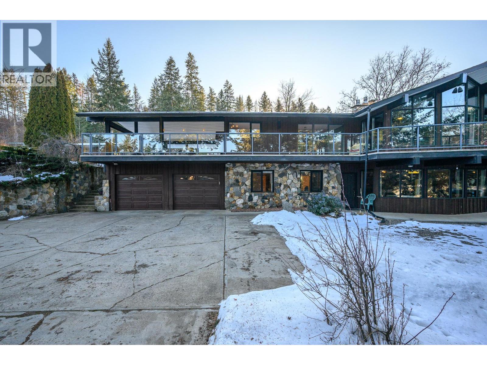5860 Learmouth Road, Lavington, BC - Outdoor With Deck Patio Veranda