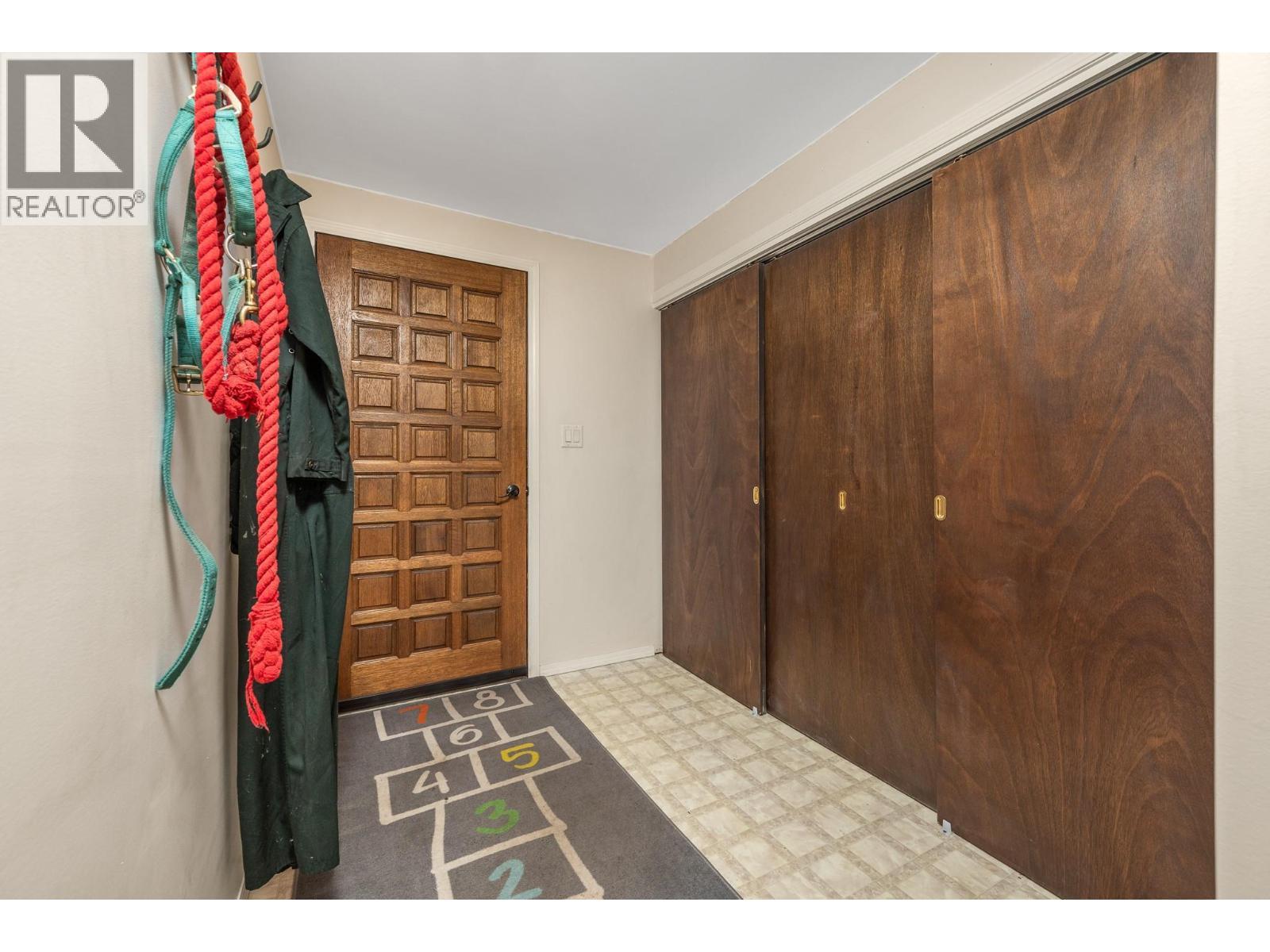 5860 Learmouth Road, Lavington, BC - Indoor Photo Showing Other Room