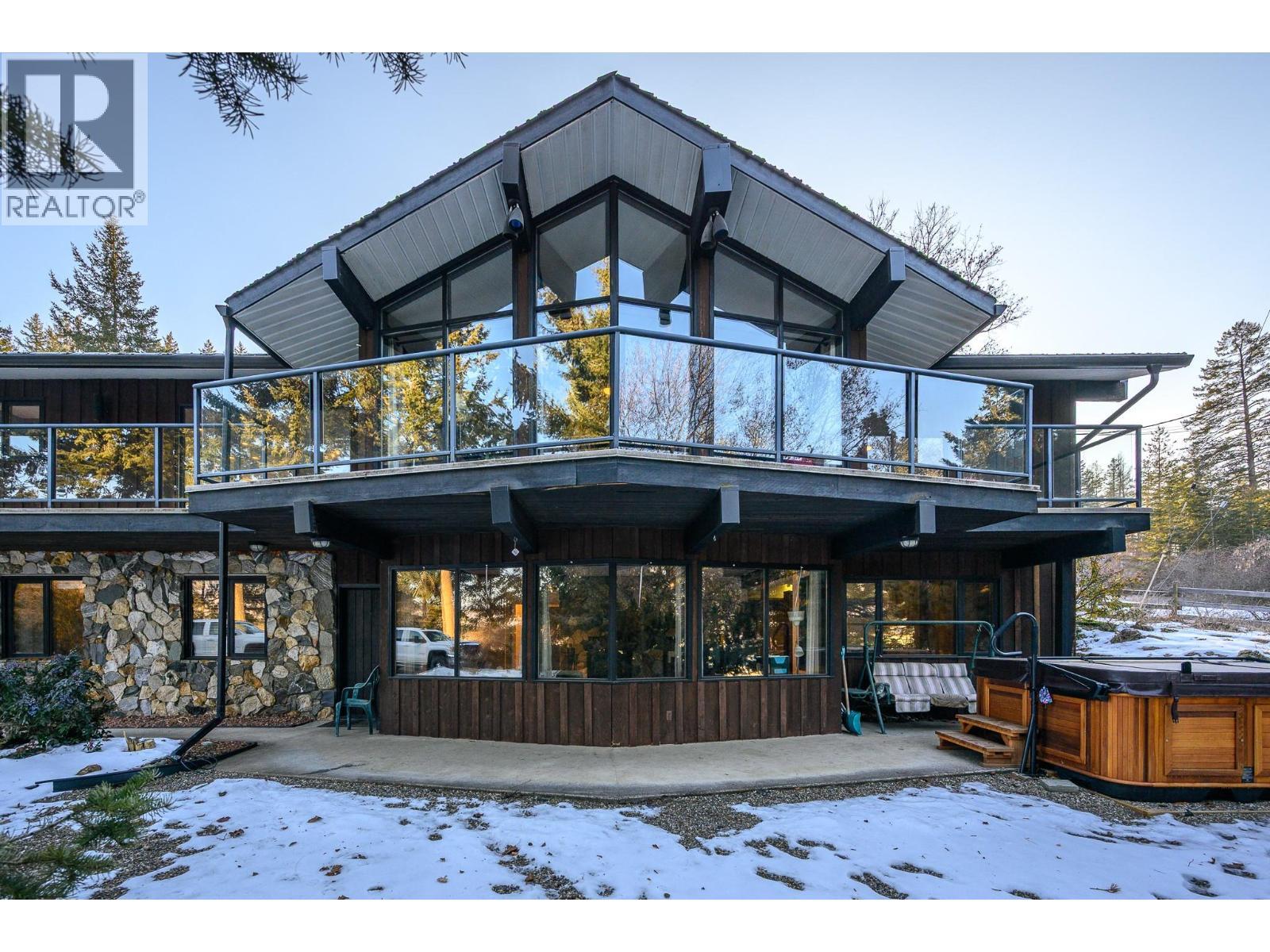 5860 Learmouth Road, Lavington, BC - Outdoor With Deck Patio Veranda