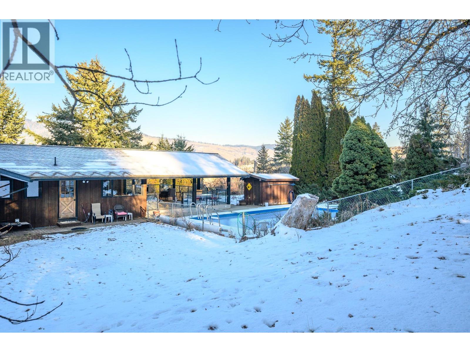 5860 Learmouth Road, Lavington, BC - Outdoor