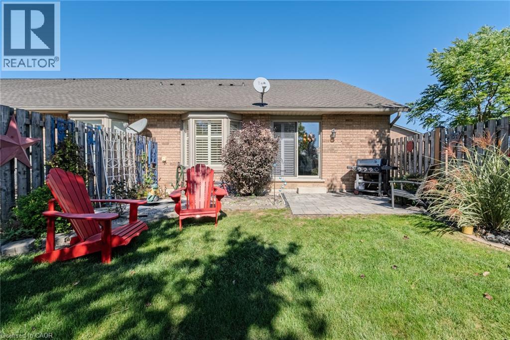 View of the back of the house, (outdoor photos taken in the fall) - 19 Somerset Drive Unit# 16, Port Dover, ON - Outdoor
